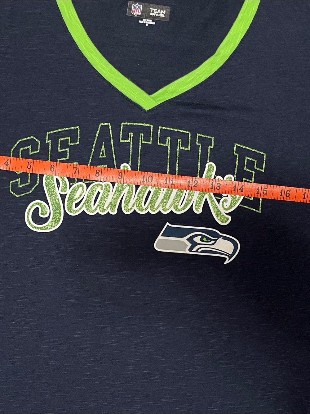 NFL Team Apparel Seattle Seahawks Women’s V-Neck Tee Blue & GreenGlittery Medium - Picture 8 of 8